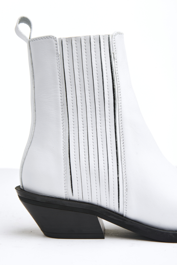 060211 Козаки Сlassic White