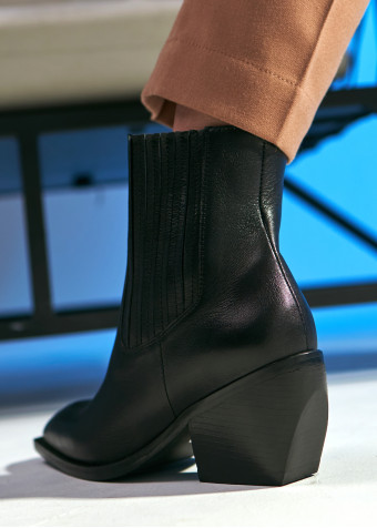 711701 Козаки LOTOS black