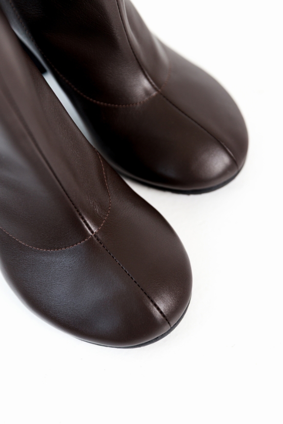 085912 Чоботи Aveline Choco