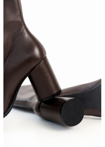 085912 Чоботи Aveline Choco