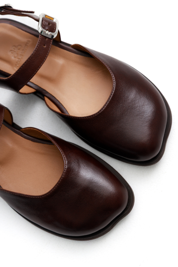033403 Босоніжки ANATOMIC brown